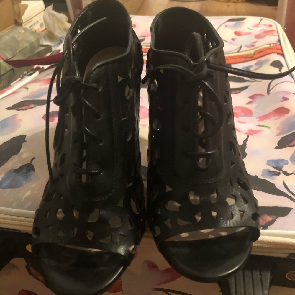 Preloved stylish heels 🖤